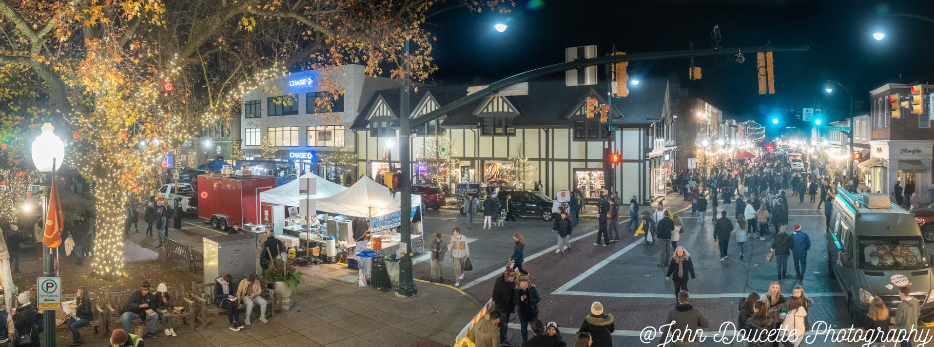 A festive evening in Sewickley celebrating Light Up Night